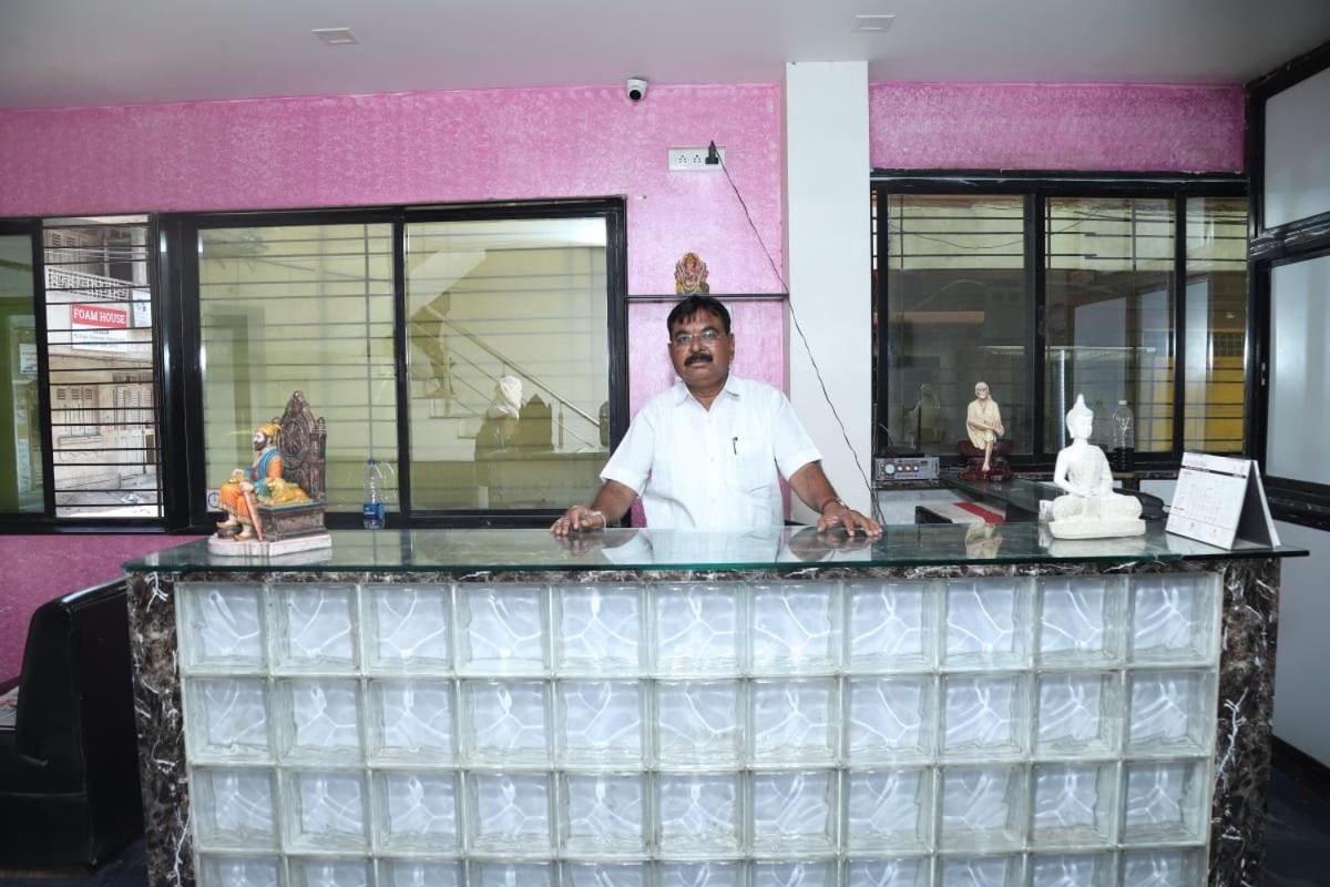 Hotel Kewal Inn Jalgaon Екстер'єр фото